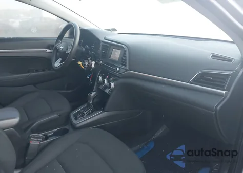 2019 Hyundai Elantra Se z USA, uszkodzony, nr VIN KMHD74LF1KU833673